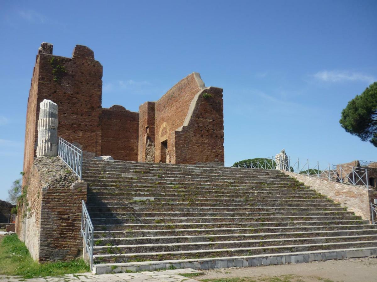 アチリアRomare, Tra Roma E Il Mareアパートメント エクステリア 写真